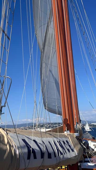 Marseille: Calanques National Park Sailing Cruise with Lunch - Why the old schooner makes this cruise different