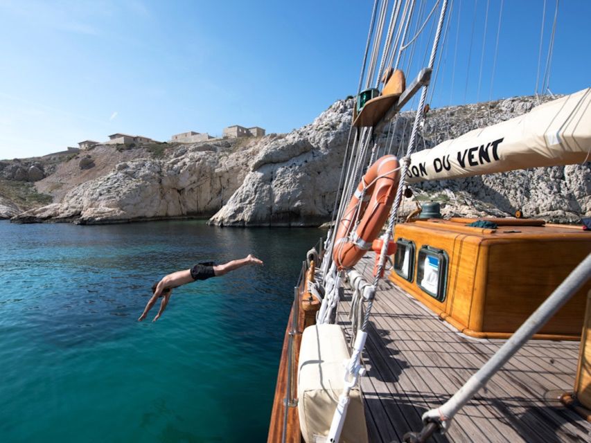Marseille: Calanques Sailing Day Trip with Lunch and Wine - Why this Marseille boat day feels special