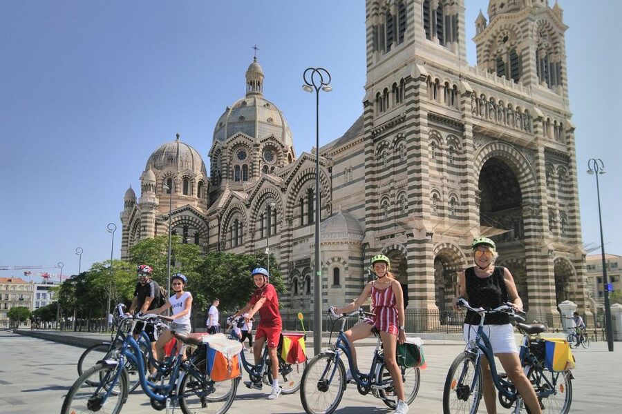 Marseille: City Highlights Guided Half-Day E-Bike Tour - The Kennedy Corniche and the open sea