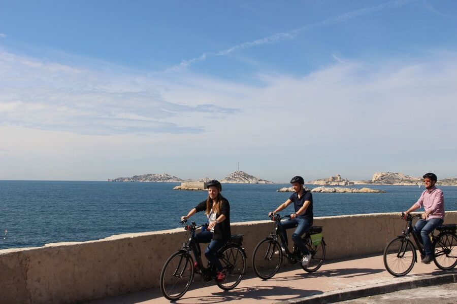 Marseille: E-bike Virtual Guided Tour - The Corniche, Catalans Beach, and Prado Beach