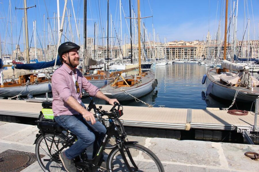 Marseille: E-bike Virtual Guided Tour - Reaching Notre Dame de la Garde