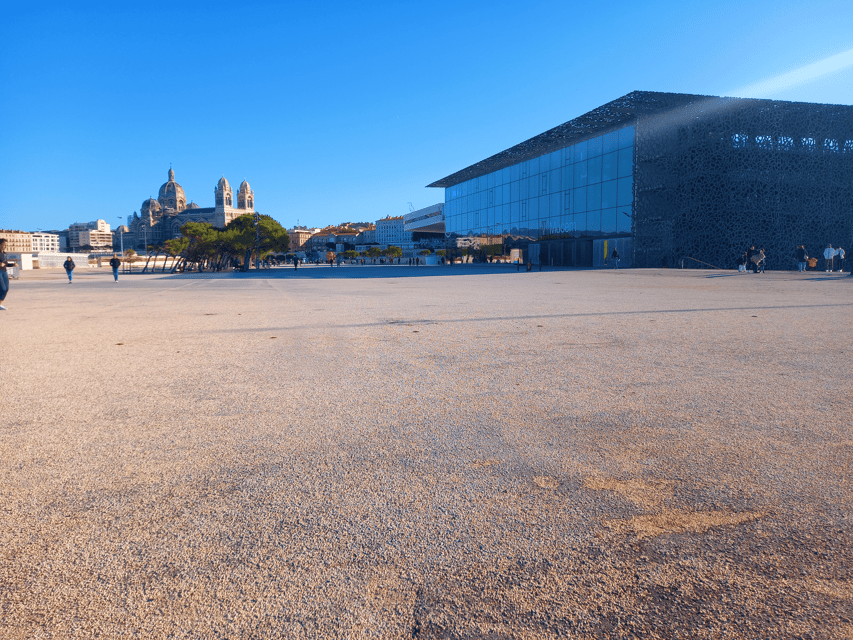 Marseille: Essential Guided Walking Tour of the City - Saint-Victor’s Abbey and a well-placed break