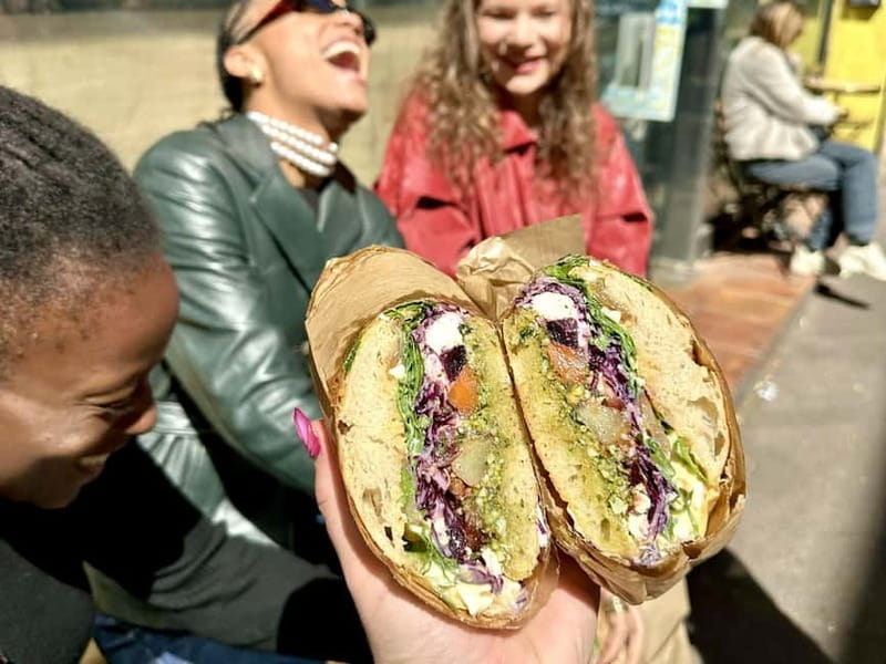 Marseille: Foodie Walking Tour of the Cours Julien District - Street art and food belong together here