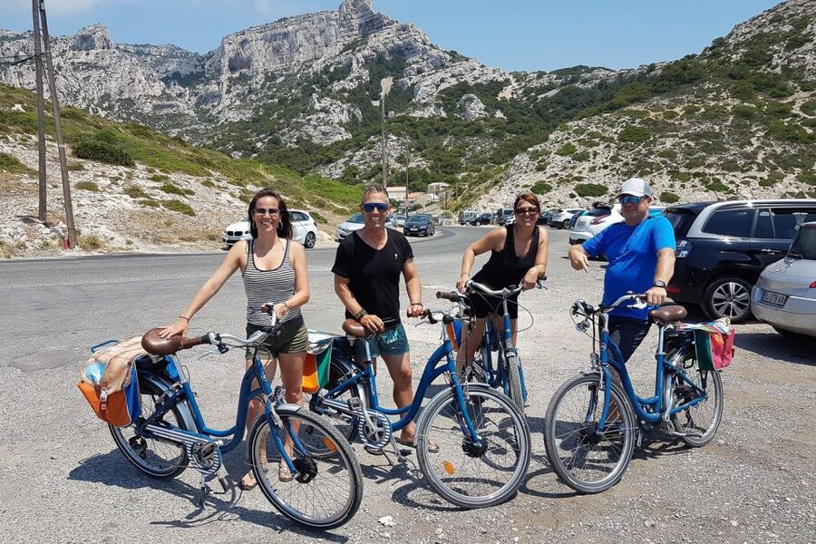 Marseille: Full-Day Guided E-Bike Coast & Calanques Tour - Reaching Goudes and the southern shoreline