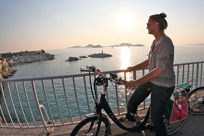 Marseille Grand E-Bike Tour : "le tour du Fada" - Le Panier, Marseille’s oldest quarter