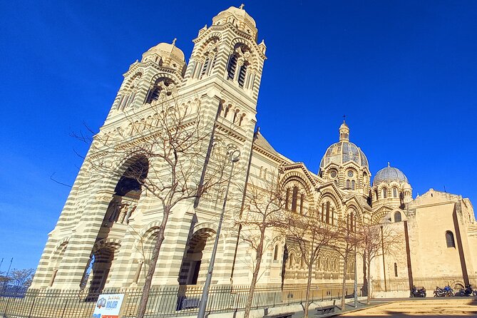 Marseille Guided Tour for 4 Hours with a Bilingual Local Guide - La Canebière and the Old Port