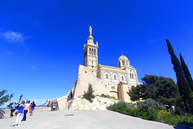 Marseille Guided Tour for 4 Hours with a Bilingual Local Guide - Notre-Dame de la Garde and the climb