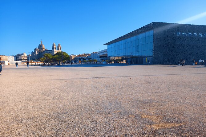 Marseille Guided Tour for 4 Hours with a Bilingual Local Guide - La Major, a dramatic place to begin