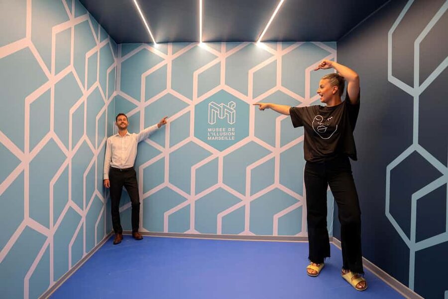 Marseille: Musée de l'Illusion Entry Ticket - A one-hour route through visual tricks