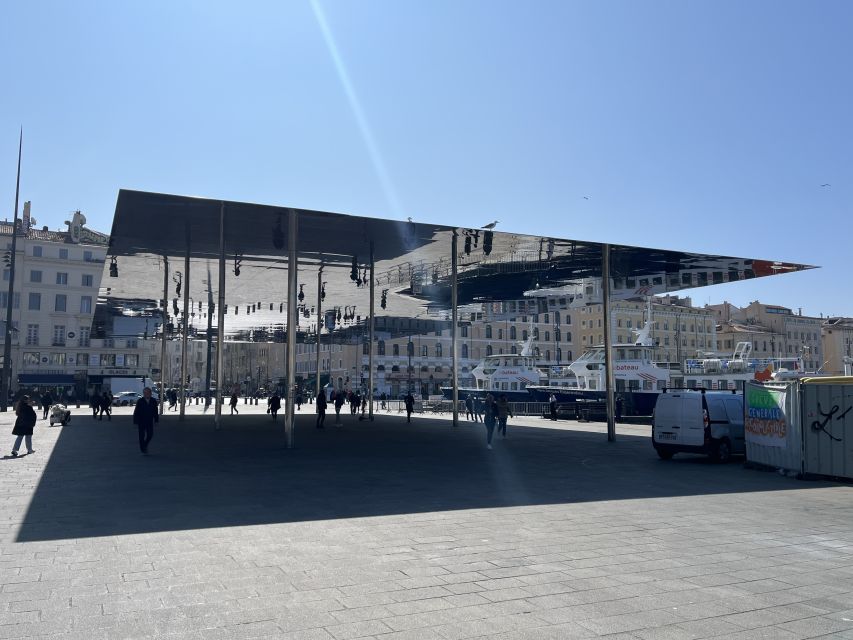 Marseille: Sightseeing E-Bike Tour - La Major Cathedral and the edge of Le Panier