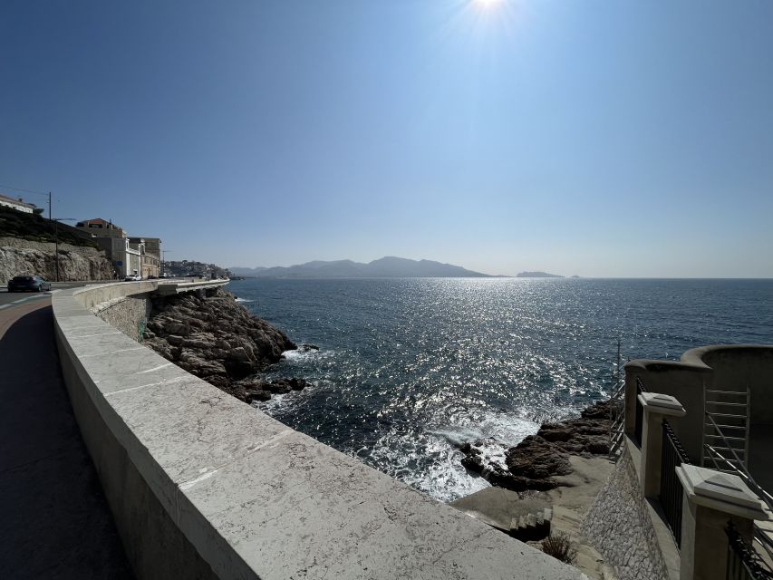 Marseille: Sightseeing E-Bike Tour - Palais du Pharo and the Bassin du Carénage