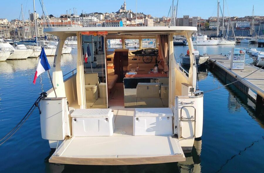 Marseille: Sunset Boat Cruise with Dinner and Drinks - Who will enjoy this boat cruise most