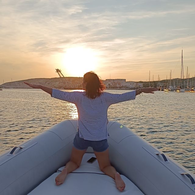 Marseille: Sunset Frioul Archipelago Boat Cruise - The Frioul Archipelago in golden light