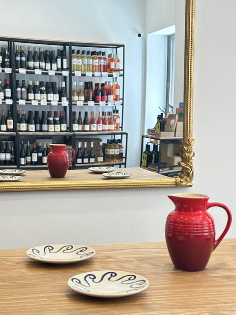 Marseille: Tailored Wine Tasting Experience in Top Wine Shop - A wine lesson inside Rive Sud Vins
