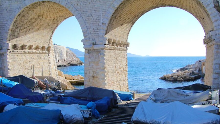 Marseille: Urban Hiking Tour with a Local Guide - Chemin du Bois Sacré and the quieter side of the city