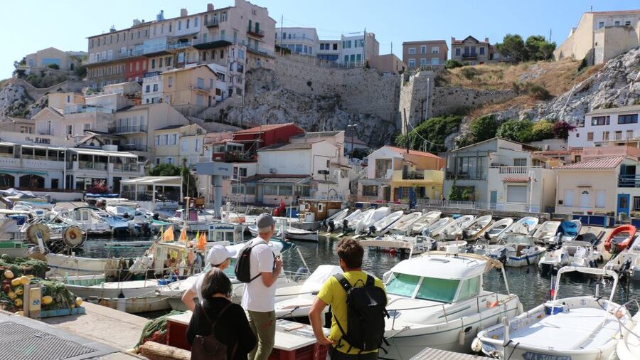 Marseille: Urban Hiking Tour with a Local Guide - Returning through central Marseille