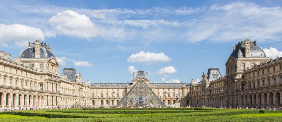 Mona Lisa & Louvre Masterpieces Tour with Reserved Access - Mona Lisa: famous, crowded, and best approached with patience