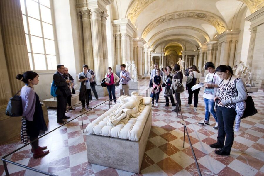 Mona Lisa & Louvre Masterpieces Tour with Reserved Access - Greek and Roman antiquities, including the Great Sphinx of Tanis