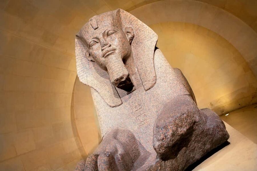 Mona Lisa & Treasures: 6-people Max Louvre Experience - Starting with the Louvre’s best-known treasures