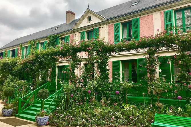 Monet's Gardens & House-Private Giverny Tour From Paris - Key points to know before booking