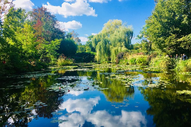 Monet's Gardens & House-Private Giverny Tour From Paris - Why Giverny is worth leaving Paris for
