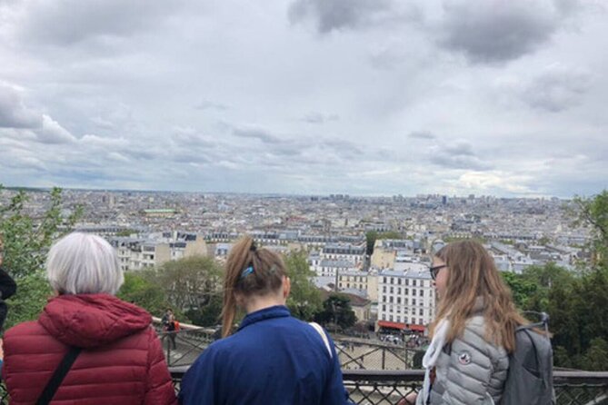 Montmartre and the Sacré-Coeur with the best guides in Paris - Montmartre’s artists, cafés, and vineyard