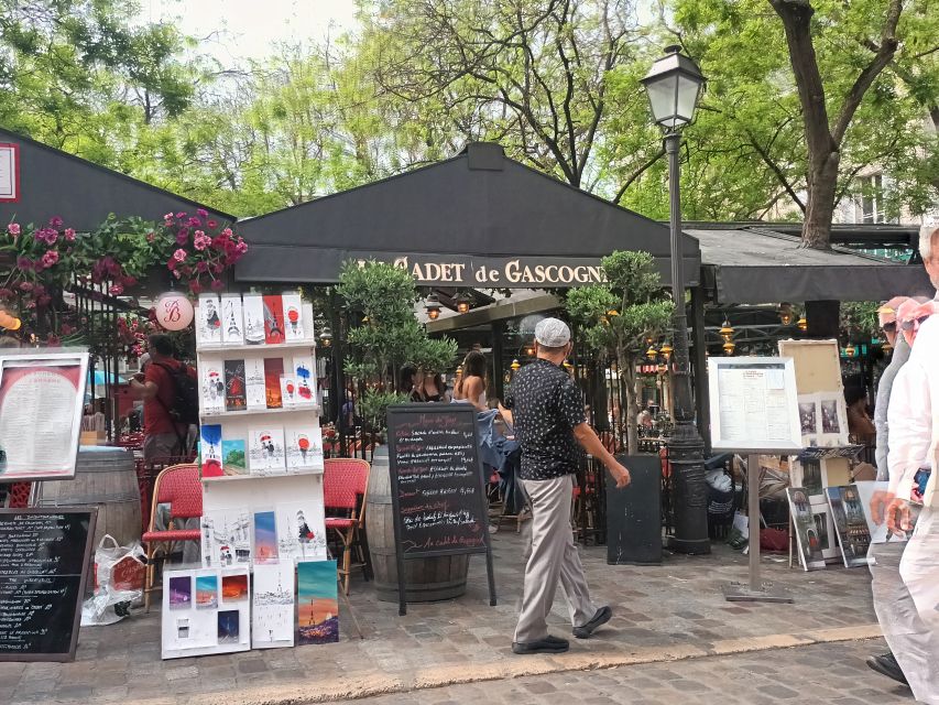 Montmartre: Guided Tour for Kids and Families - Starting at Anvers and making the climb manageable