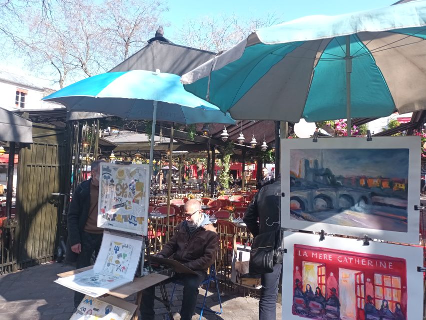 Montmartre: Guided Tour for Kids and Families - Cabarets, vineyards, and the quieter side of the hill