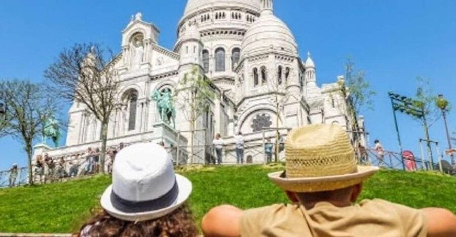 Montmartre: Guided Tour for Kids and Families - Sacré-Coeur after the uphill walk