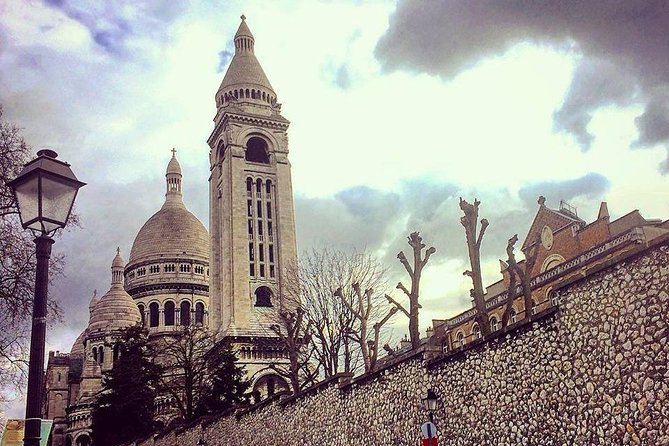 Montmartre Highlights - Bohemian Streets & Sacré-Coeur Basilica - Finishing at Place du Tertre