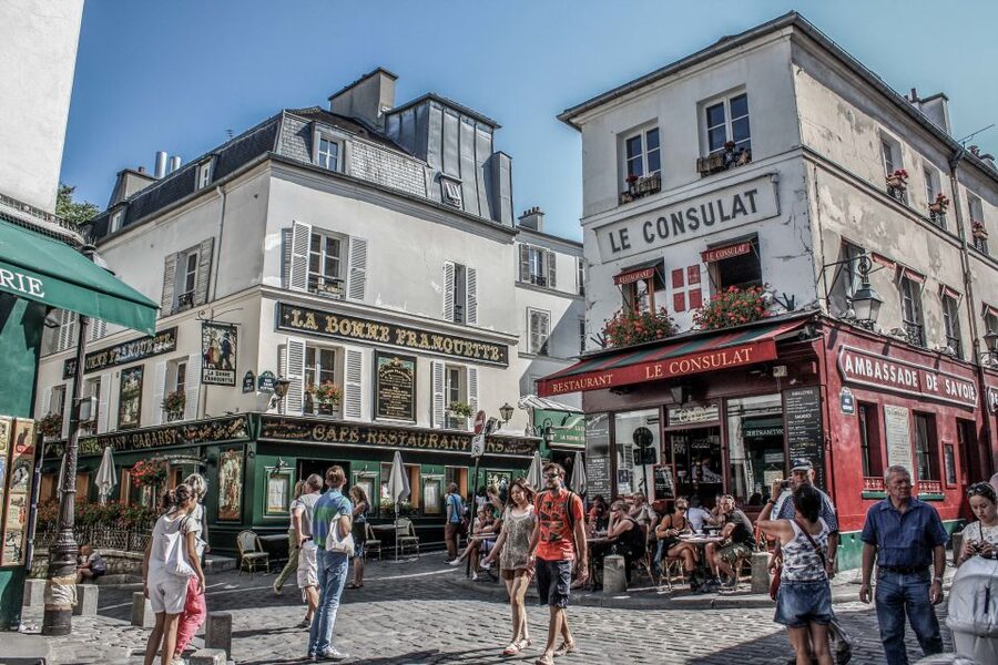Montmartre & Sacré Coeur: 2.5-Hour Walking Tour - Place du Tertre and the working artist tradition