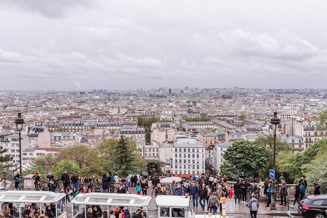 Montmartre Tour with a Local Guide: Private & 100% Personalized - Starting near Place de Clichy