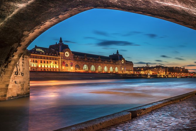 Moulin Rouge Show with Champagne and Seine River Cruise Ticket - Seating is the biggest gamble
