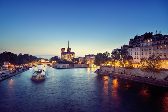 Moulin Rouge Show with Champagne and Seine River Cruise Ticket - Who should book this experience?