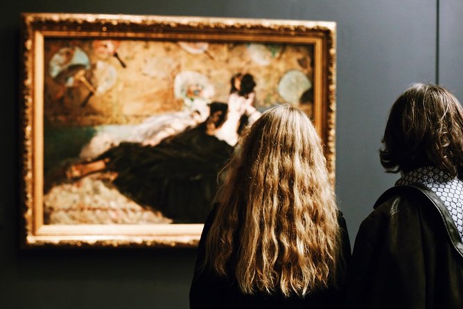 Musée d'Orsay & Montmartre Tour Semi-Private Guided Tour 8ppl Max - The guides make the difference
