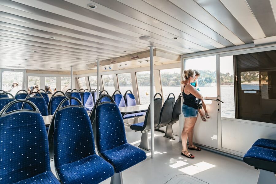 Nice: 1-Hour Sightseeing Cruise to Villefranche Bay - The Baie des Anges from the sea