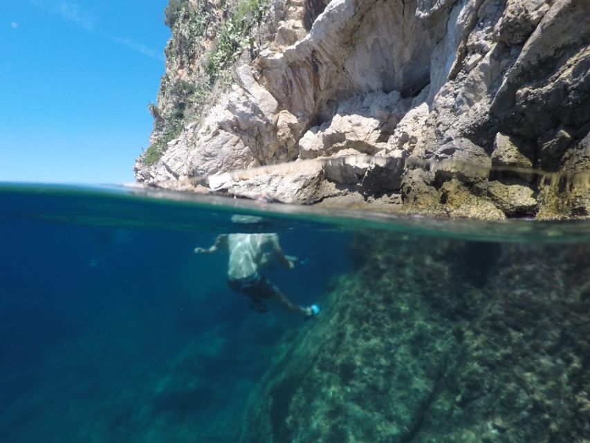 Nice: 1h30 nautical excursion to Cap Ferrat - Meeting your captain at Nice Port