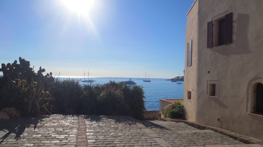 Nice: Cannes, Antibes & St Paul de Vence Half-Day Tour - Is $76 a fair price?