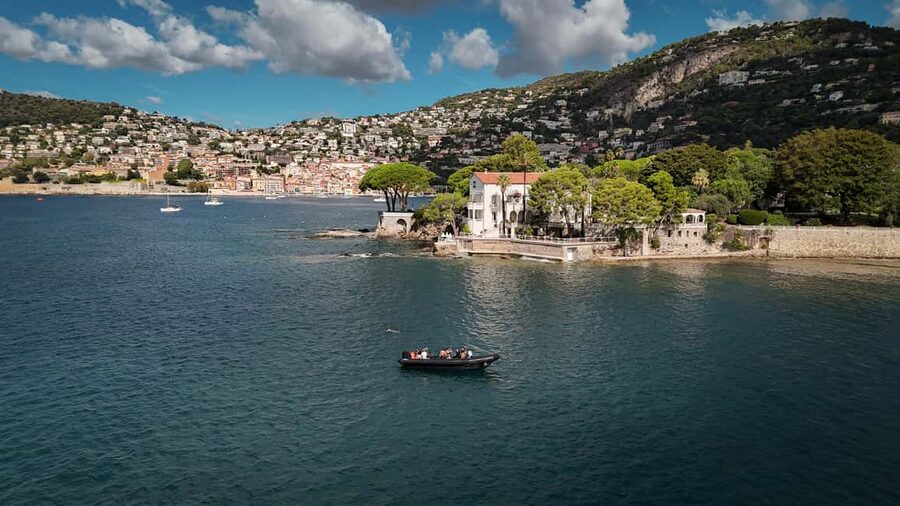 Nice: Coastline Boat Cruise to Monaco - Saint-Jean-Cap-Ferrat and the villa-lined peninsula