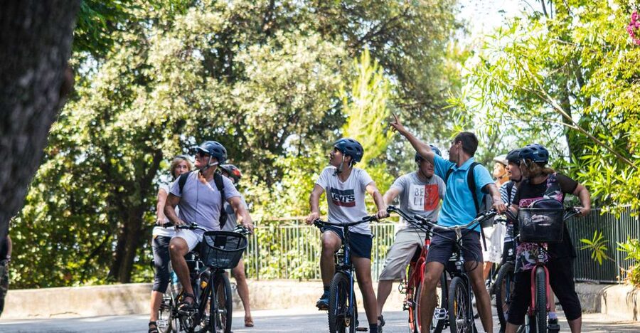 Nice: E-Bike City Highlights Tour - Starting along the Promenade des Anglais