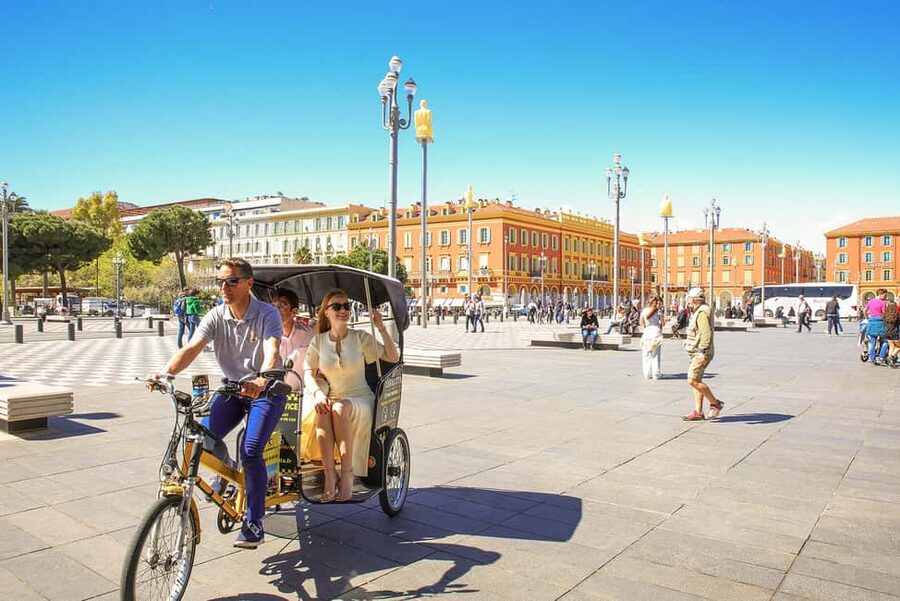 Nice: Electric Rickshaw City Tour with Local Guide - Who will get the most from this ride