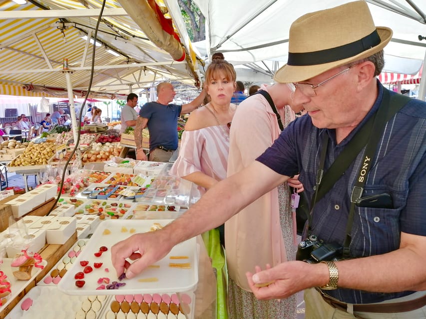 Nice: Food and Wine Old Town Guided Walking Tour - Climbing to Castle Hill for the picnic