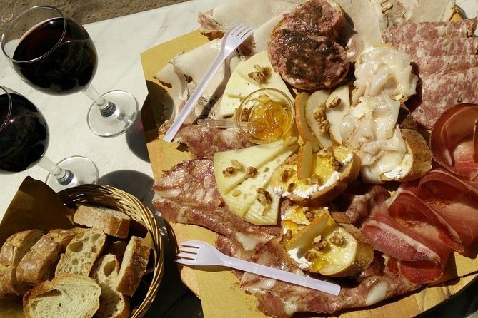 Nice Food Tour – A Full Meal on French Riviera by Do Eat Better - Socca and pissaladière near Saint-François de Paule