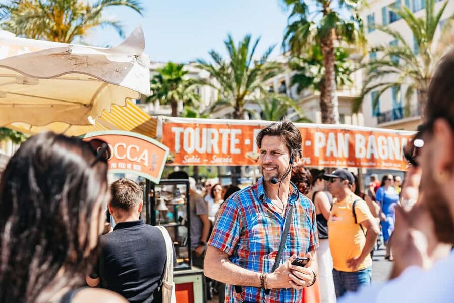 Nice: Old Town & Castle Hill Informative Guided Walking Tour - Vieux Nice, where the walk becomes more intimate