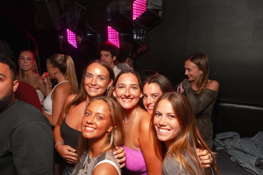 Nice: Party Bar Crawl with Club VIP, 6 Shots, and Games - Key points at a glance