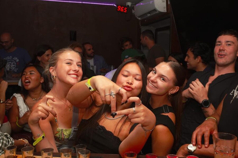Nice: Party Bar Crawl with Club VIP, 6 Shots, and Games - Six shots and the real cost of the night