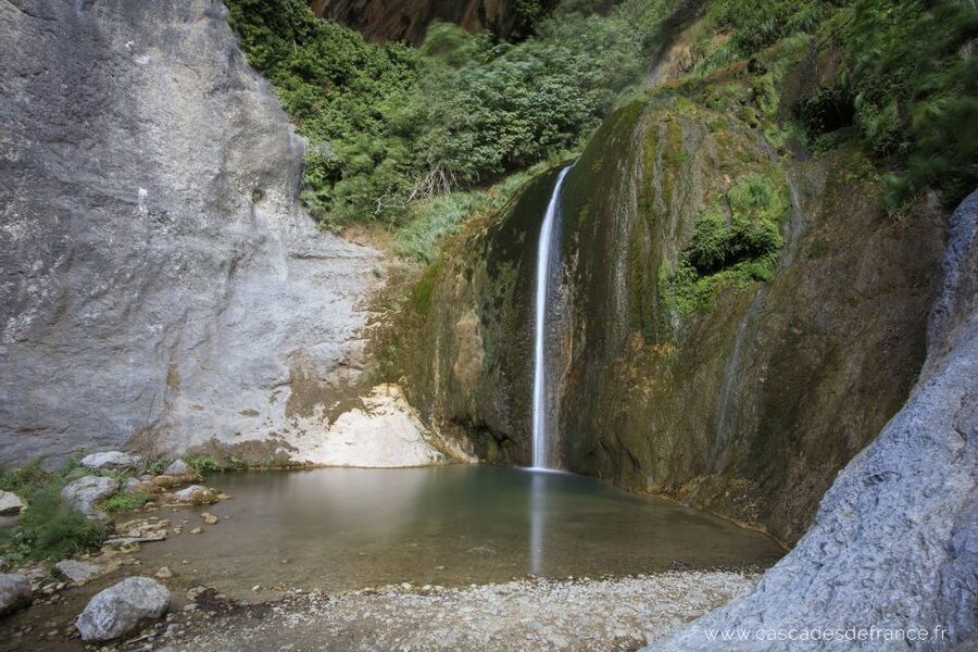 Nice: Provence Village Tour with Wine and Produce Tasting - The Gorges du Loup and its 40-meter waterfall