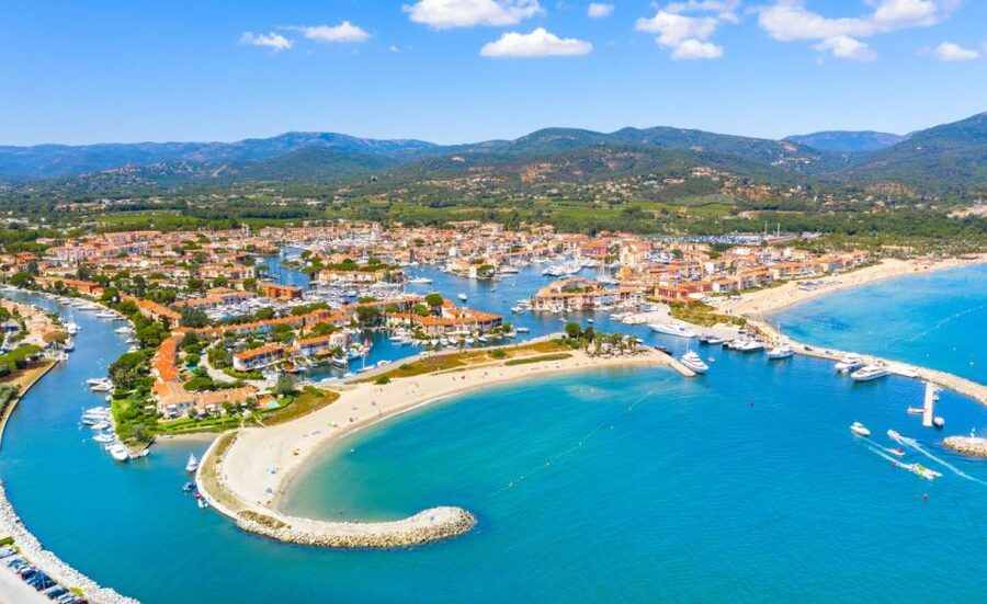 Nice: Saint-Tropez & Port Grimaud Full-Day Sightseeing Tour - Arriving at Saint-Tropez harbor