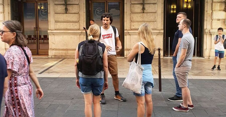 Nice: Sightseeing Walking Tour with certified tour guide - Starting at Place Massena and Fontaine du Soleil
