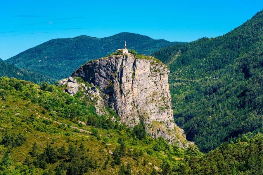 Nice: The Gorges du Verdon and Ste Croix Lake Full-Day Tour - Sainte-Croix Lake: Swim, Paddle, or Simply Sit by the Water